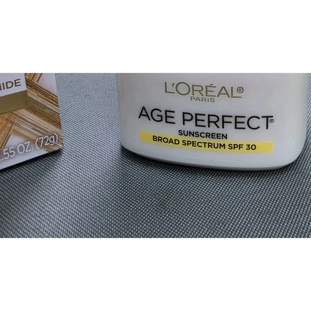 L'Oreal Revitalift Triple Power Moisturizer SPF 30 2.5 oz EXPIRED 05/26